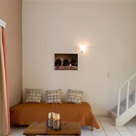 Apartment Kamaria *